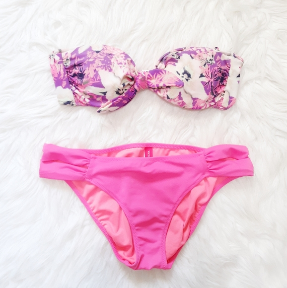 Victoria's Secret Other - Victoria's Secret Bikini Bottom